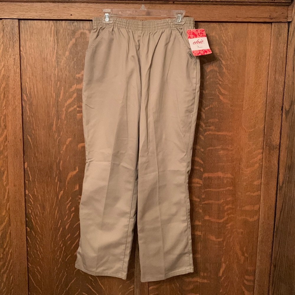 NWT Chic misses 100% cotton khaki chino pants elastic waist 14 petite